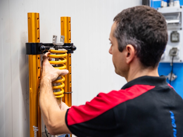 Smontaggio Molla ammortizzatore