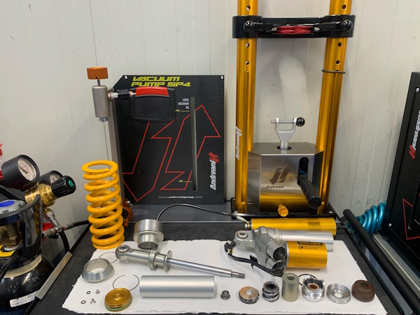 Attrezzatura Andreani Ohlins