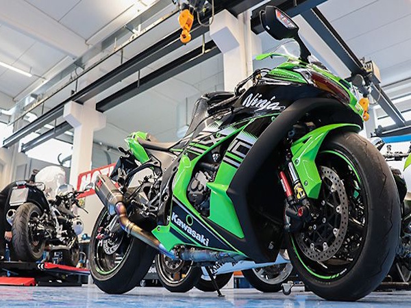 Officina aviorace Kawa zx10